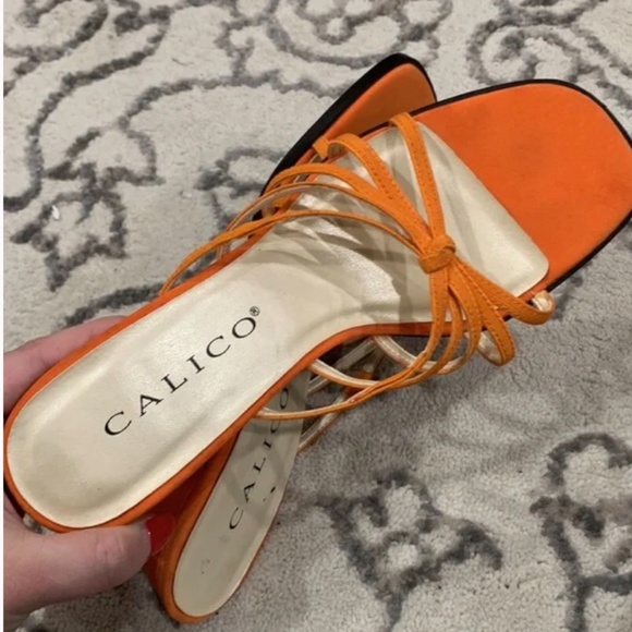 ORANGE HEELS - Picture 8 of 8